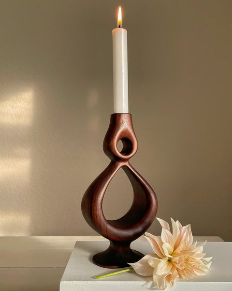 Lysestage i amerikansk valnød